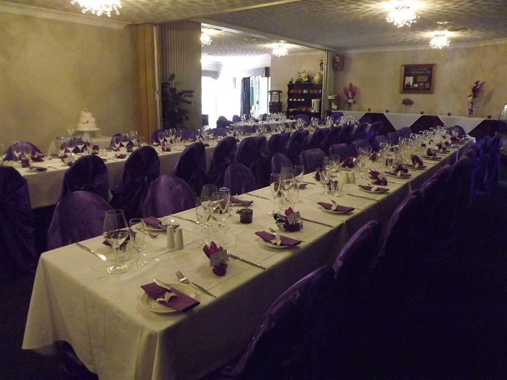 Hampton Villa Motel Rockhampton Bagian luar foto