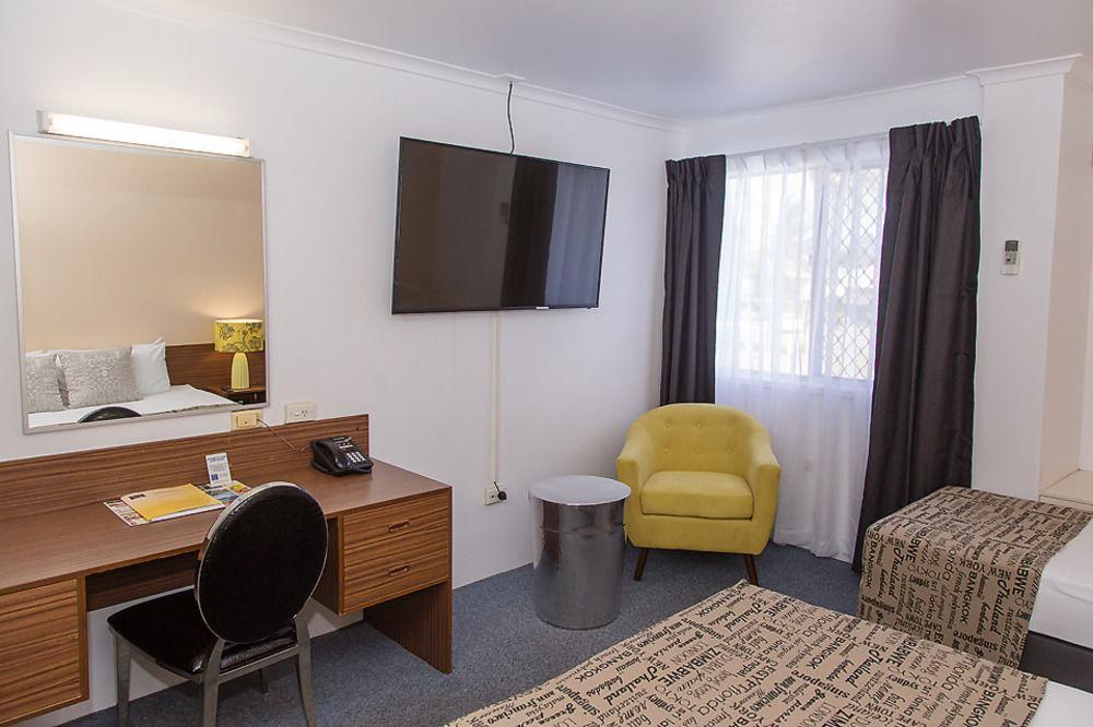 Hampton Villa Motel Rockhampton Bagian luar foto
