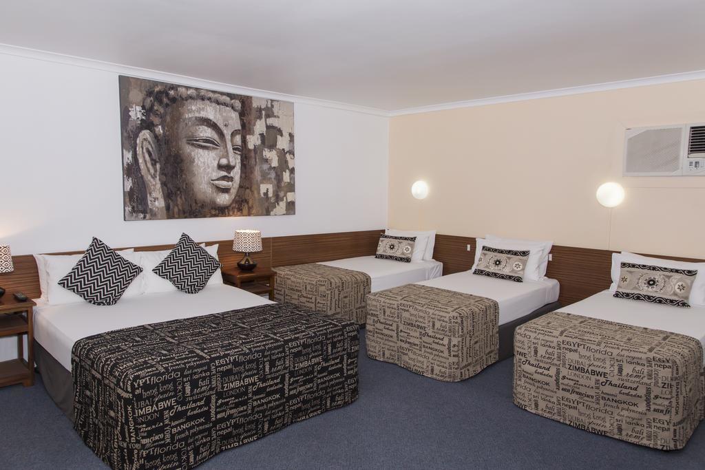 Hampton Villa Motel Rockhampton Bagian luar foto