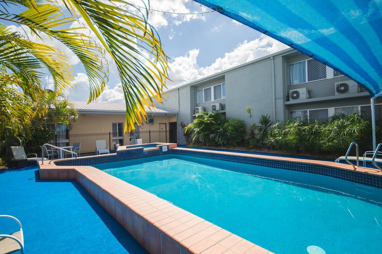 Hampton Villa Motel Rockhampton Bagian luar foto